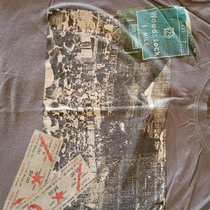 XL T-shirt